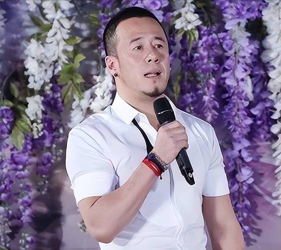 洽洽食品：杨煜坤因个人原因辞任副总经理